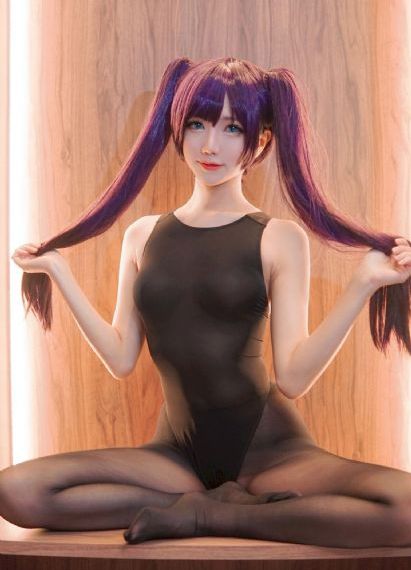 趴下把屁股撅起来惩罚室_欧美成人在线